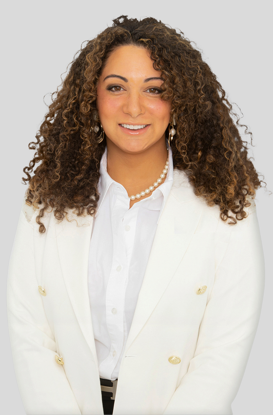 Portrait of Jessica Lane, Licensed Real Estate Advisor | Regional Director • Founding Partner.